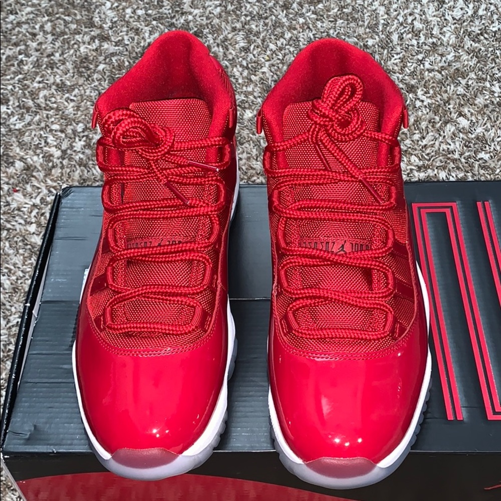 Air Jordan 11. Retro